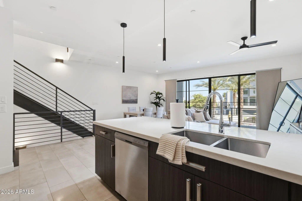 1401 N Granite Reef Road (unit 1009), Scottsdale