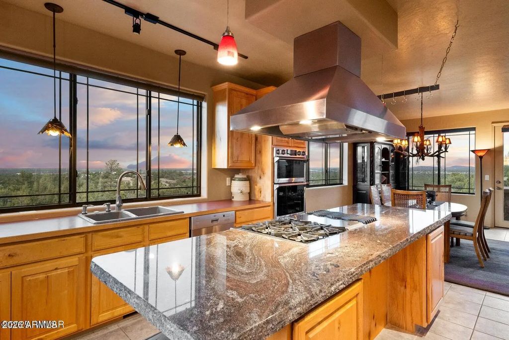 1511 S Canyon Ridge Trail, Show Low