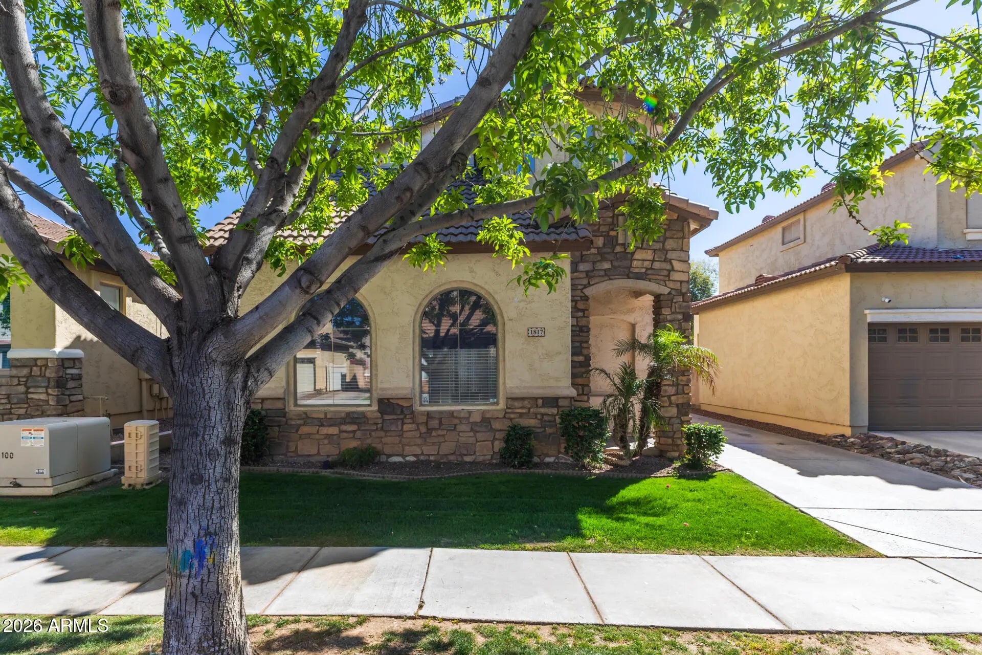 Photo of Listing #6996796