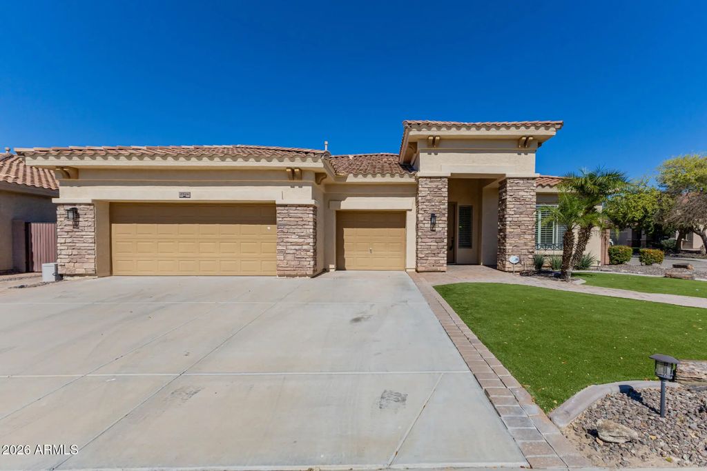2324 W Blaylock Drive, Phoenix