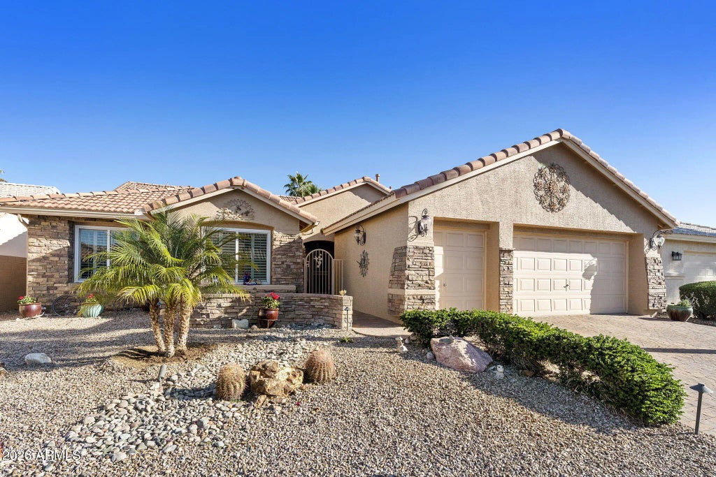 10208 E Elmwood Drive, Sun Lakes