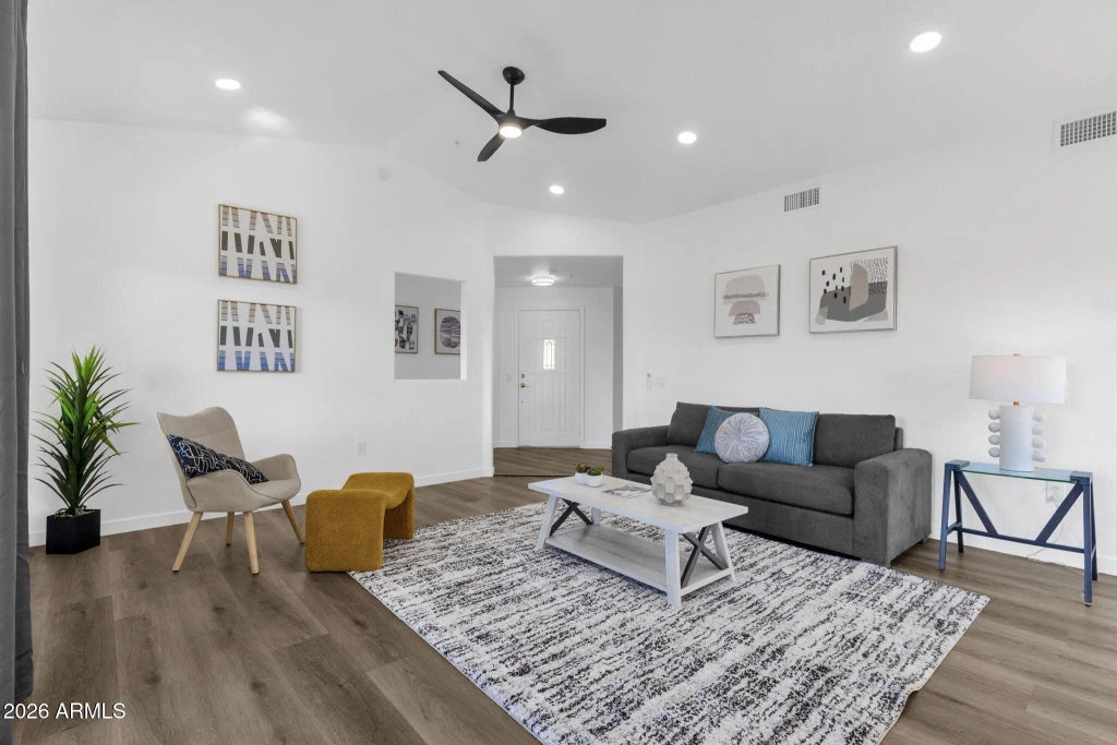 9555 E Raintree Drive (unit 2025), Scottsdale