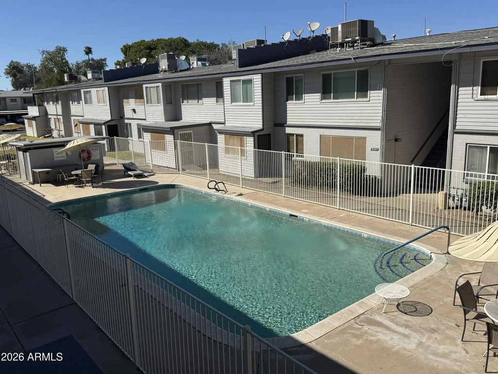 2549 W Rose Lane (unit A213), Phoenix