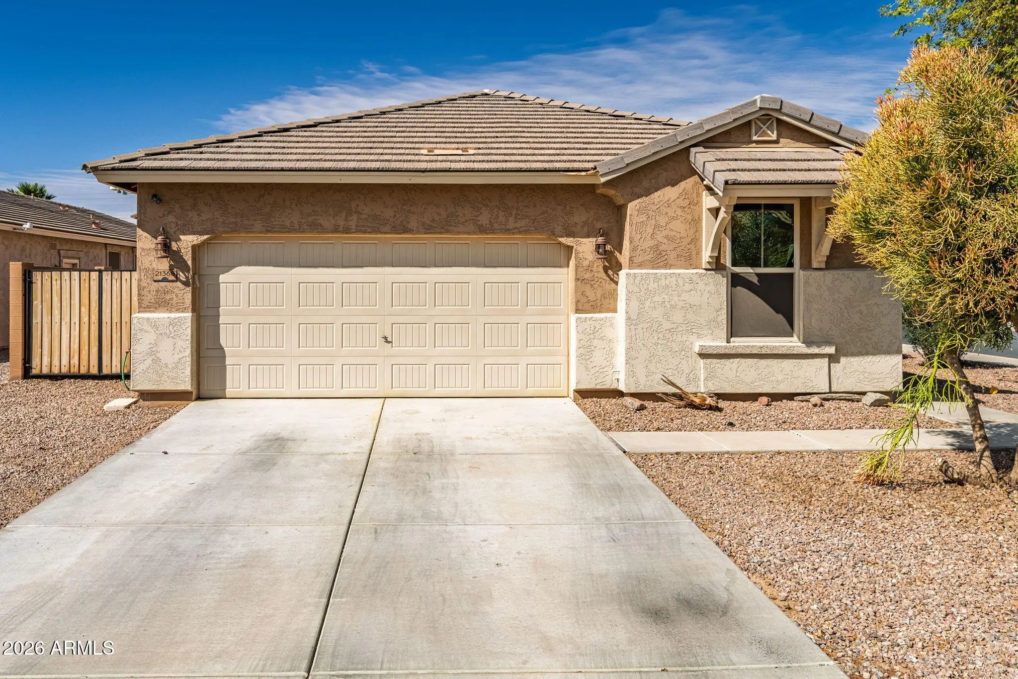 Photo of Listing #6995689