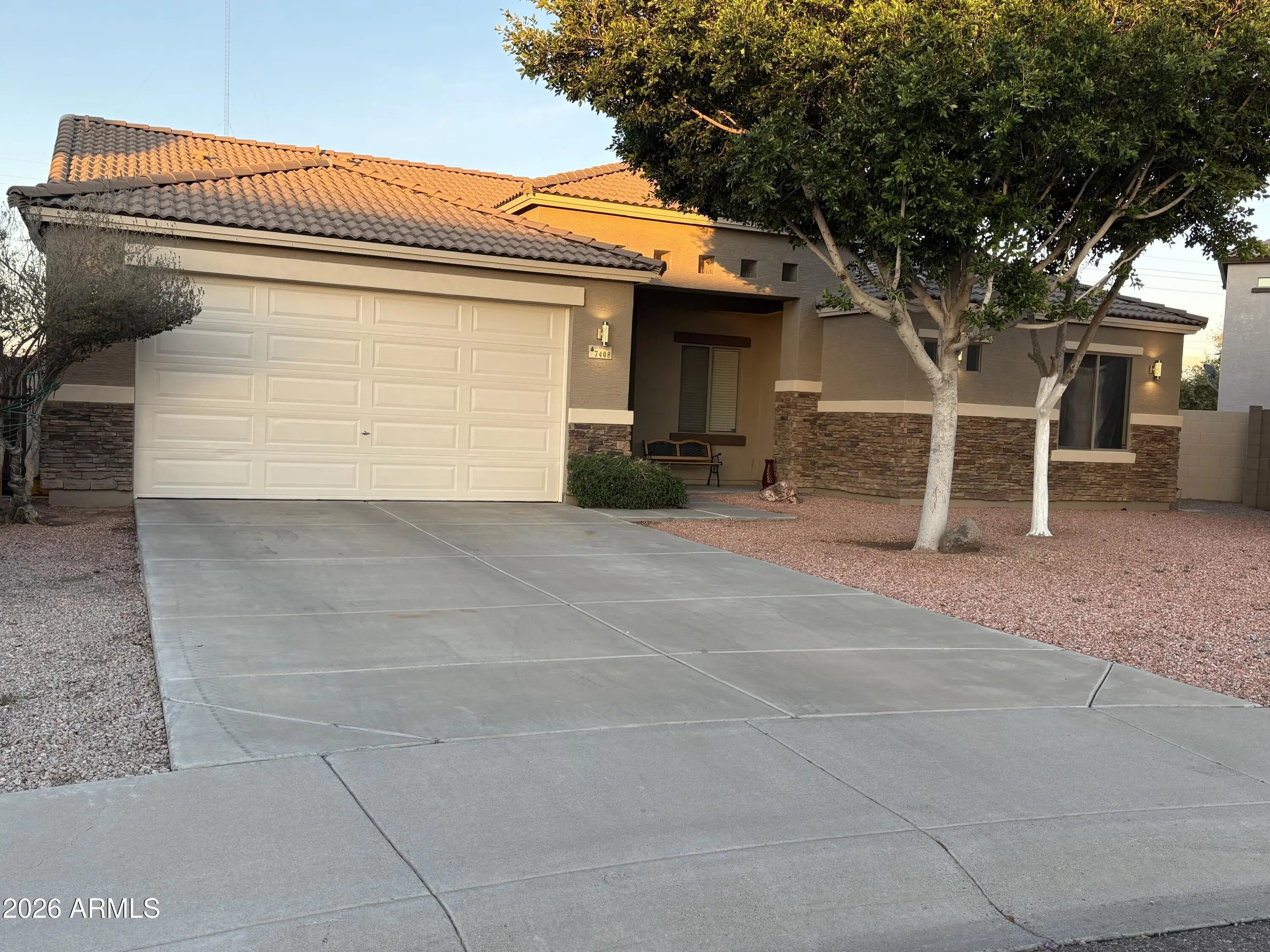 Photo of Listing #6995262