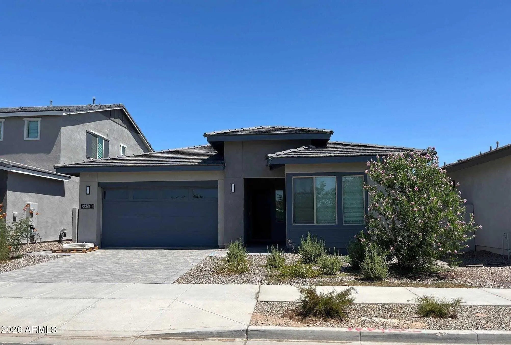 Photo of Listing #6996418