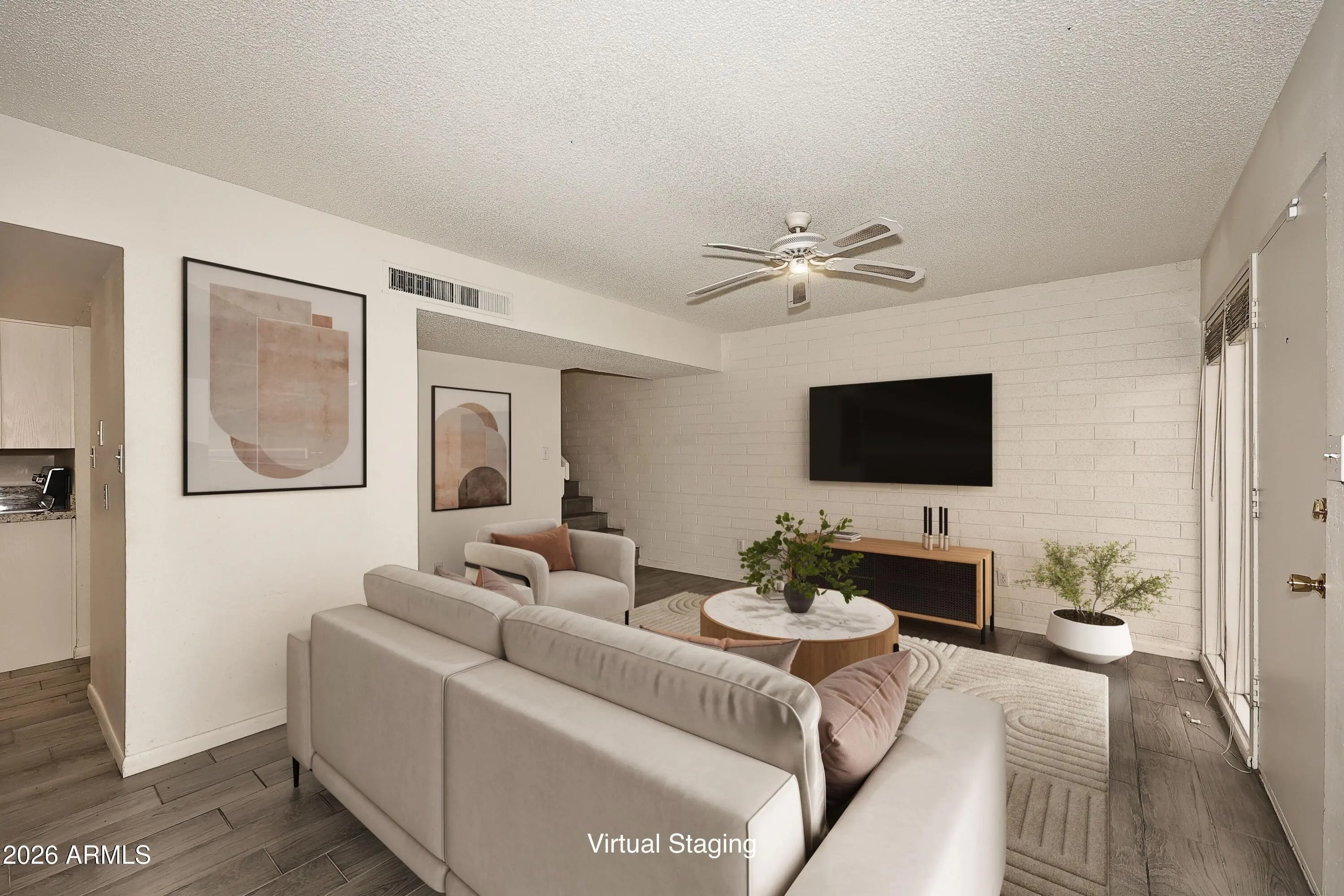 Photo of Listing #7000545