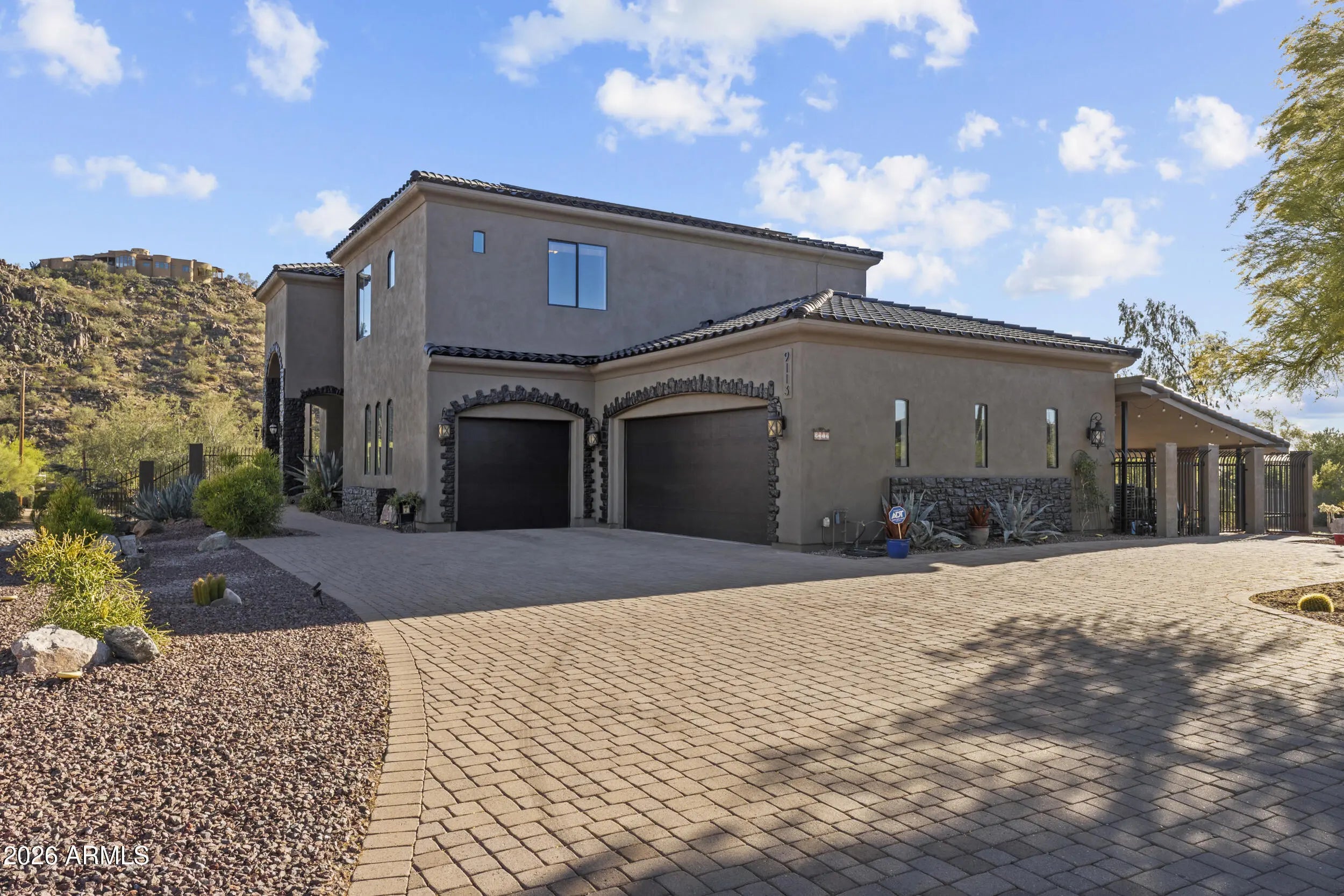 Photo of Listing #6995755