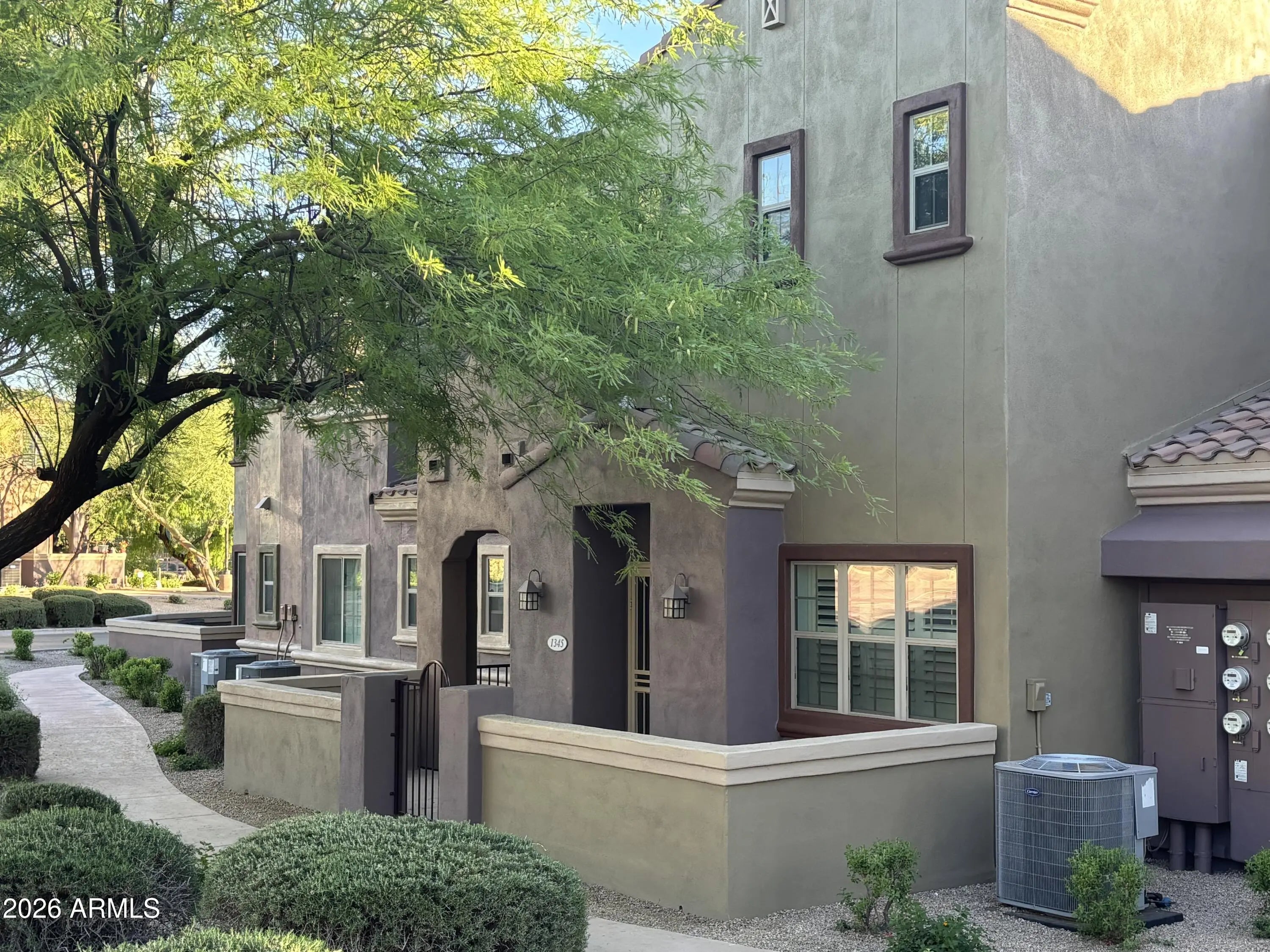 Photo of Listing #6995564