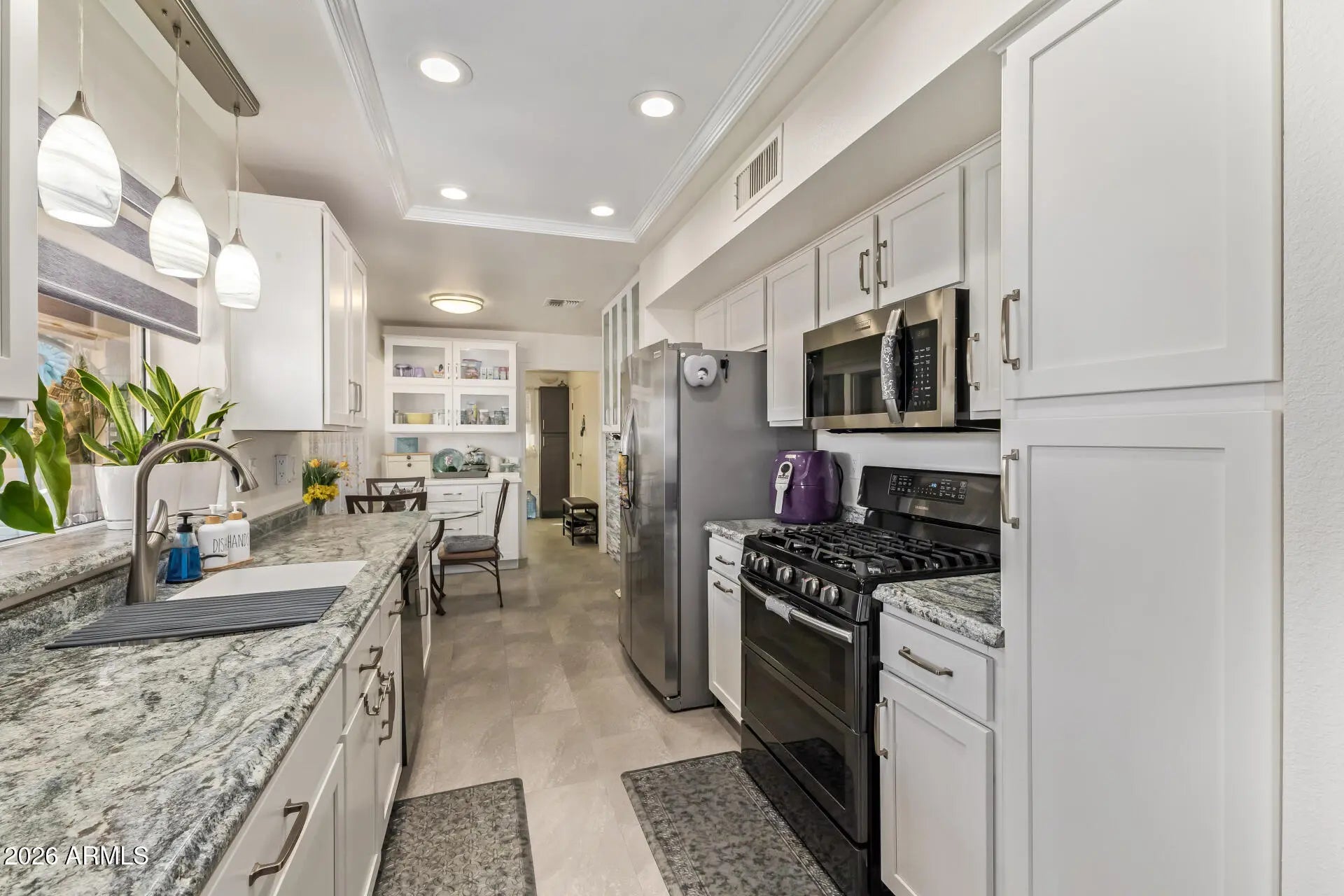 Photo of Listing #6995652