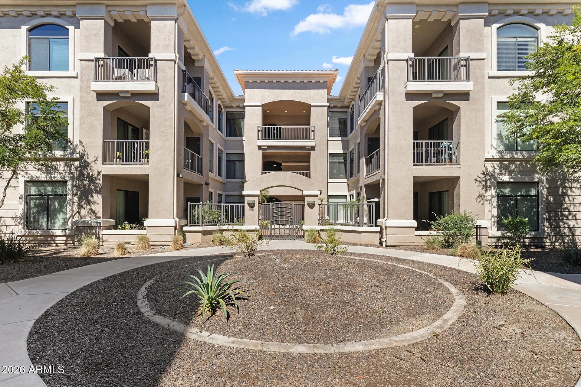 Photo of Listing #6998319