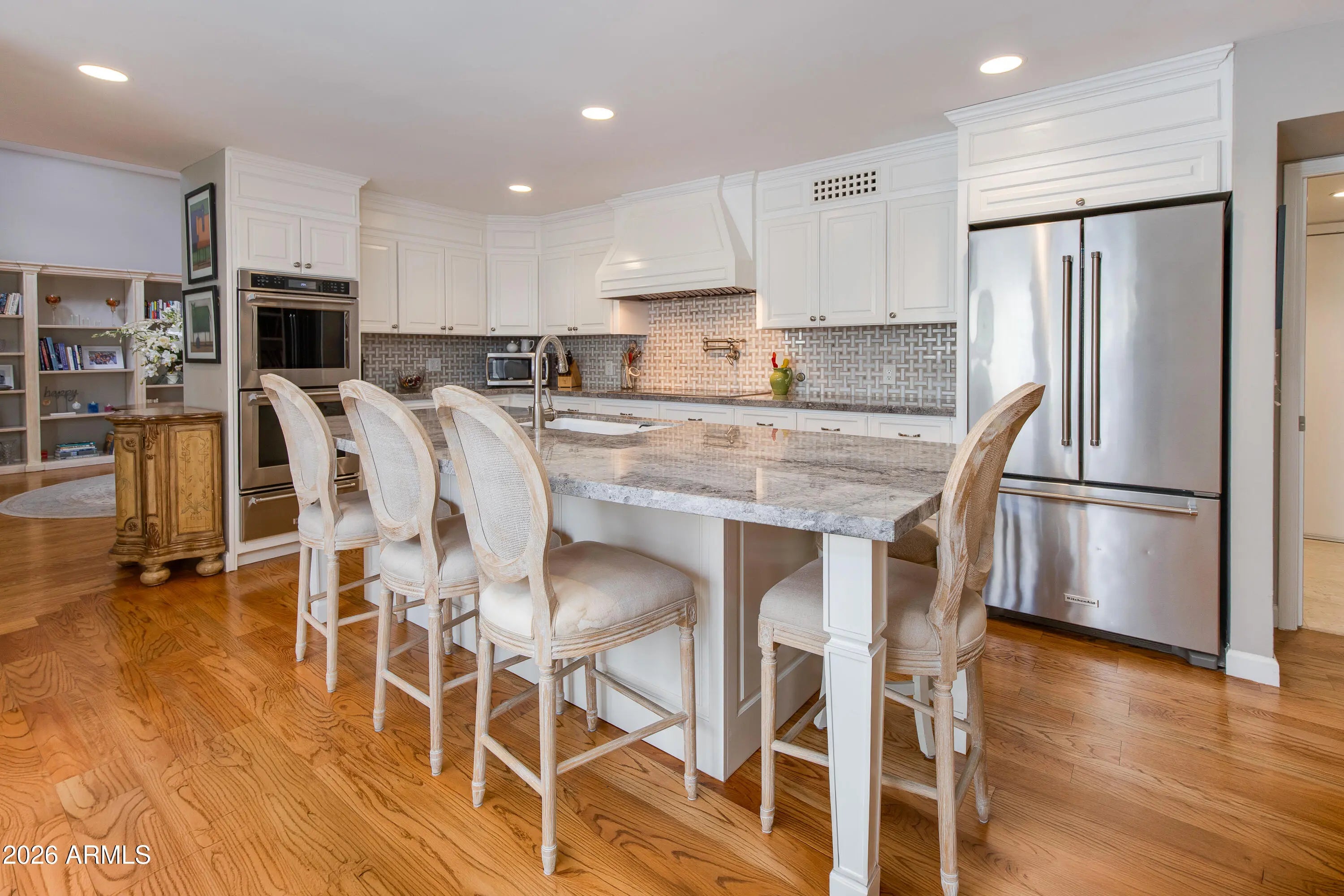 Photo of Listing #6998721