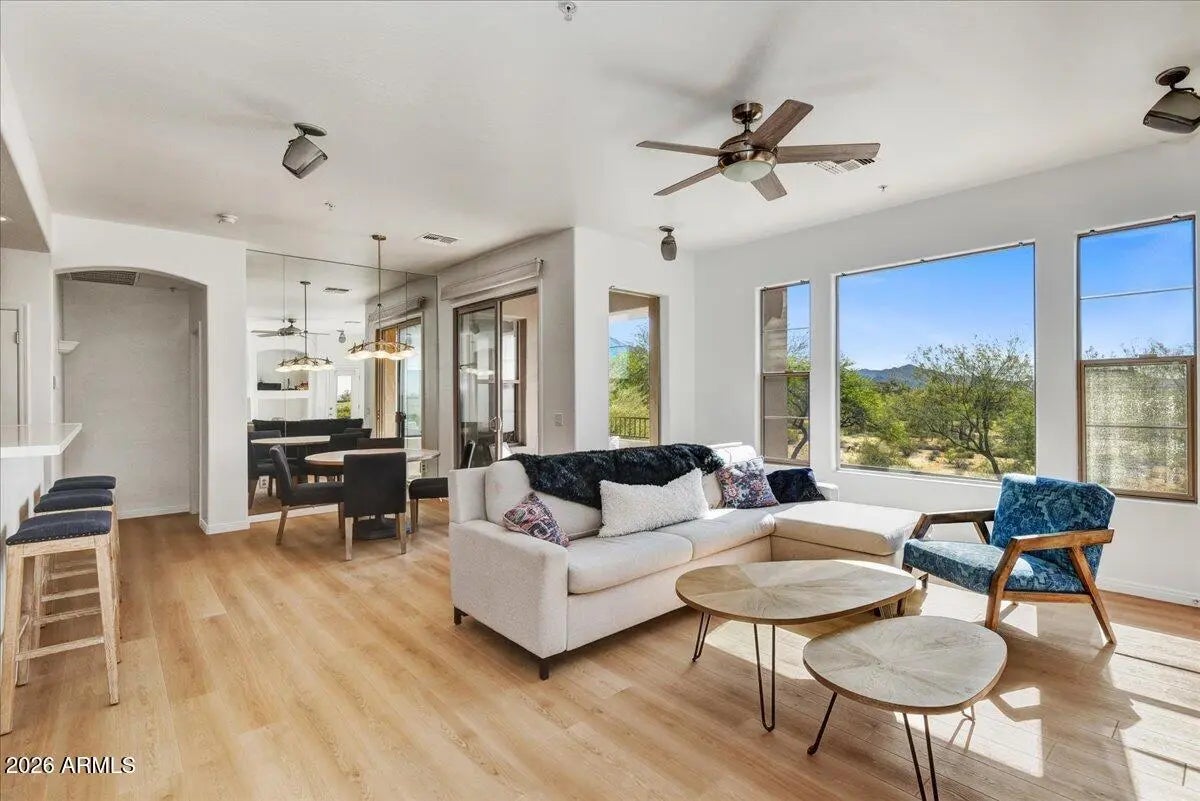 Photo of Listing #6999744