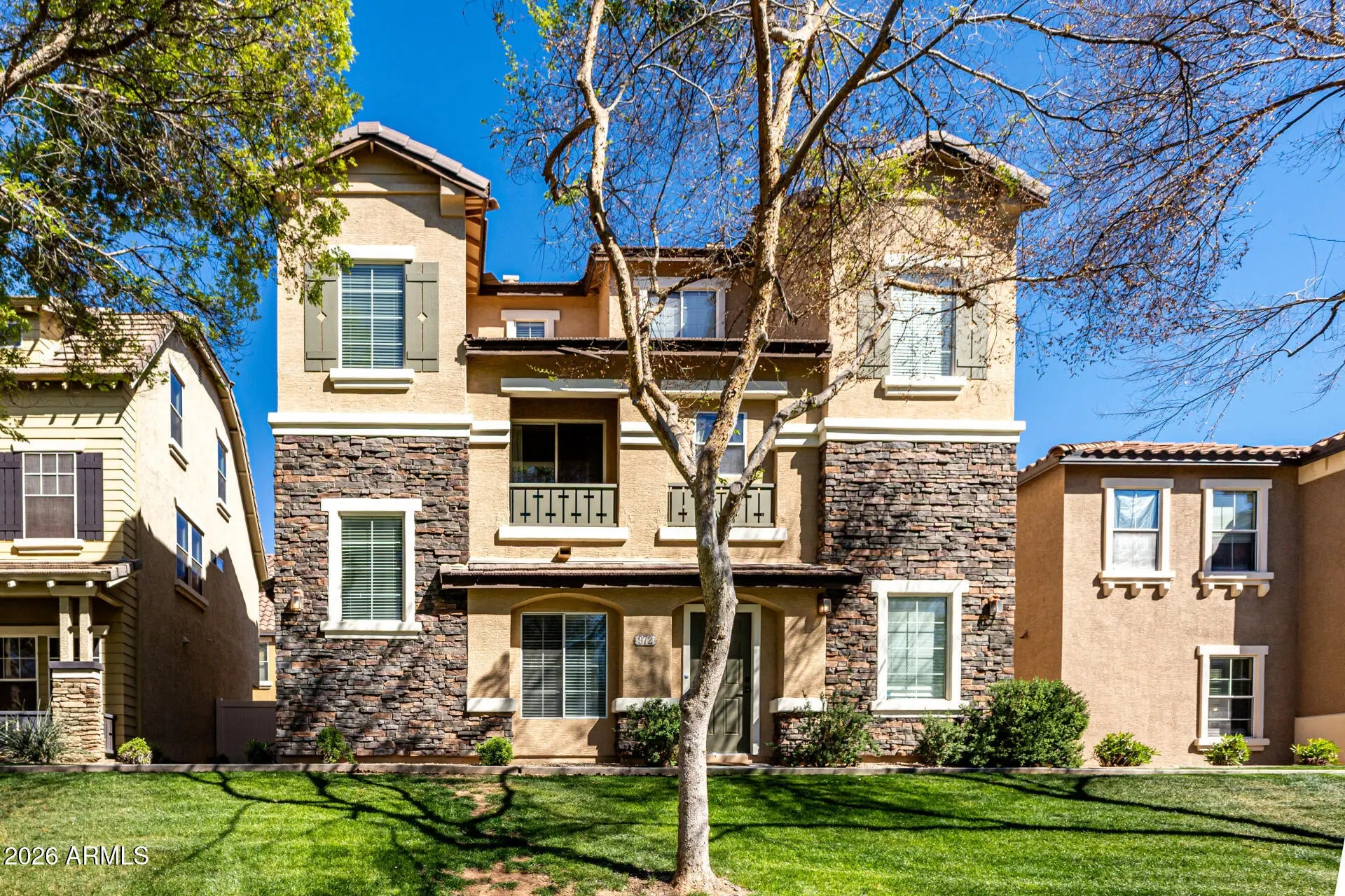 Photo of Listing #6996417