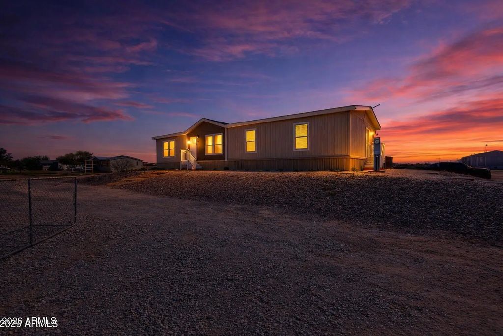 1145 S 373rd Avenue, Tonopah