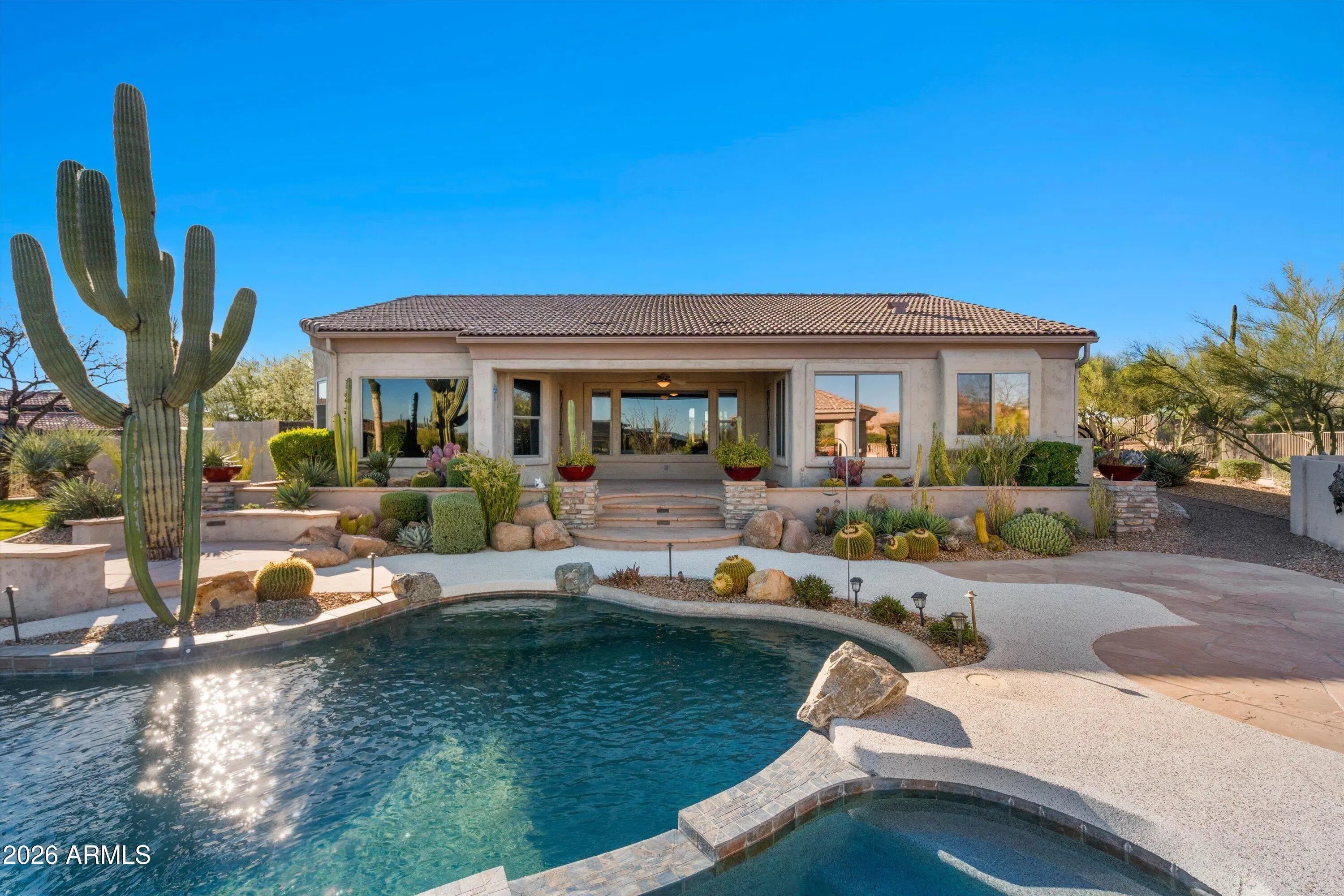 Photo of Listing #7001426