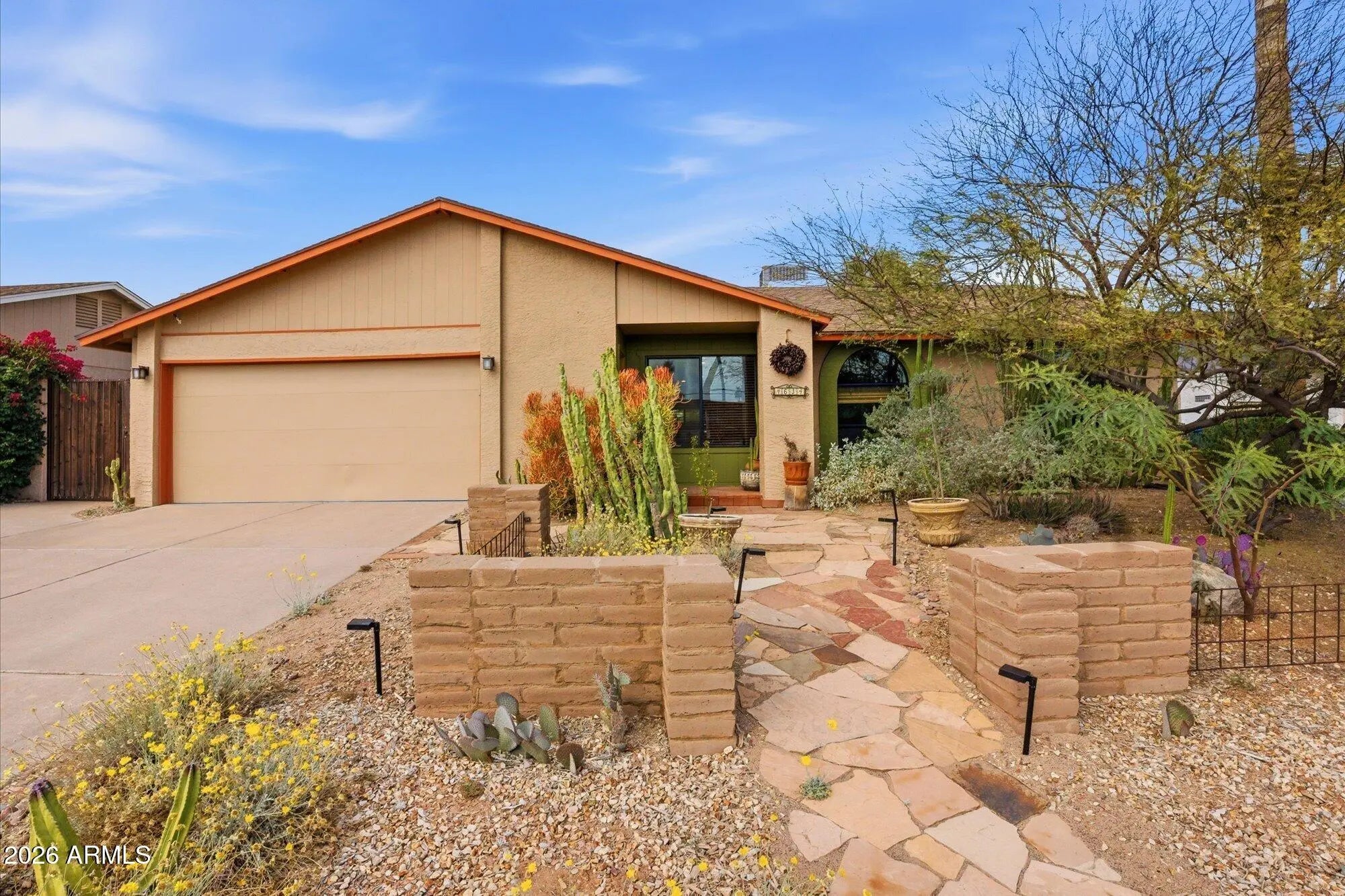 Photo of Listing #6996165