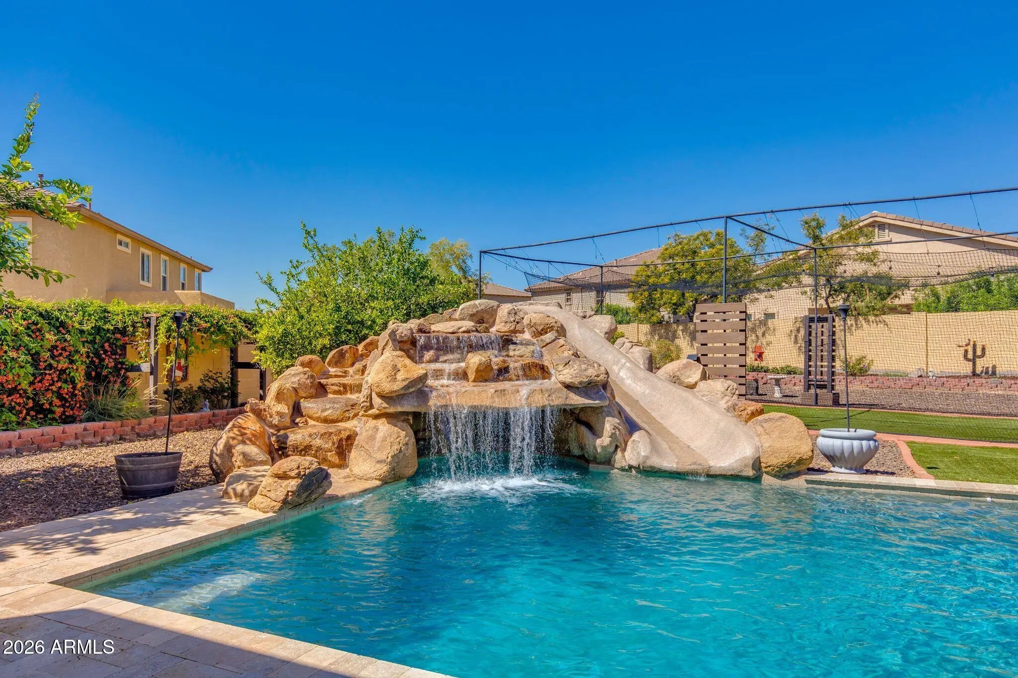 Photo of Listing #6998511