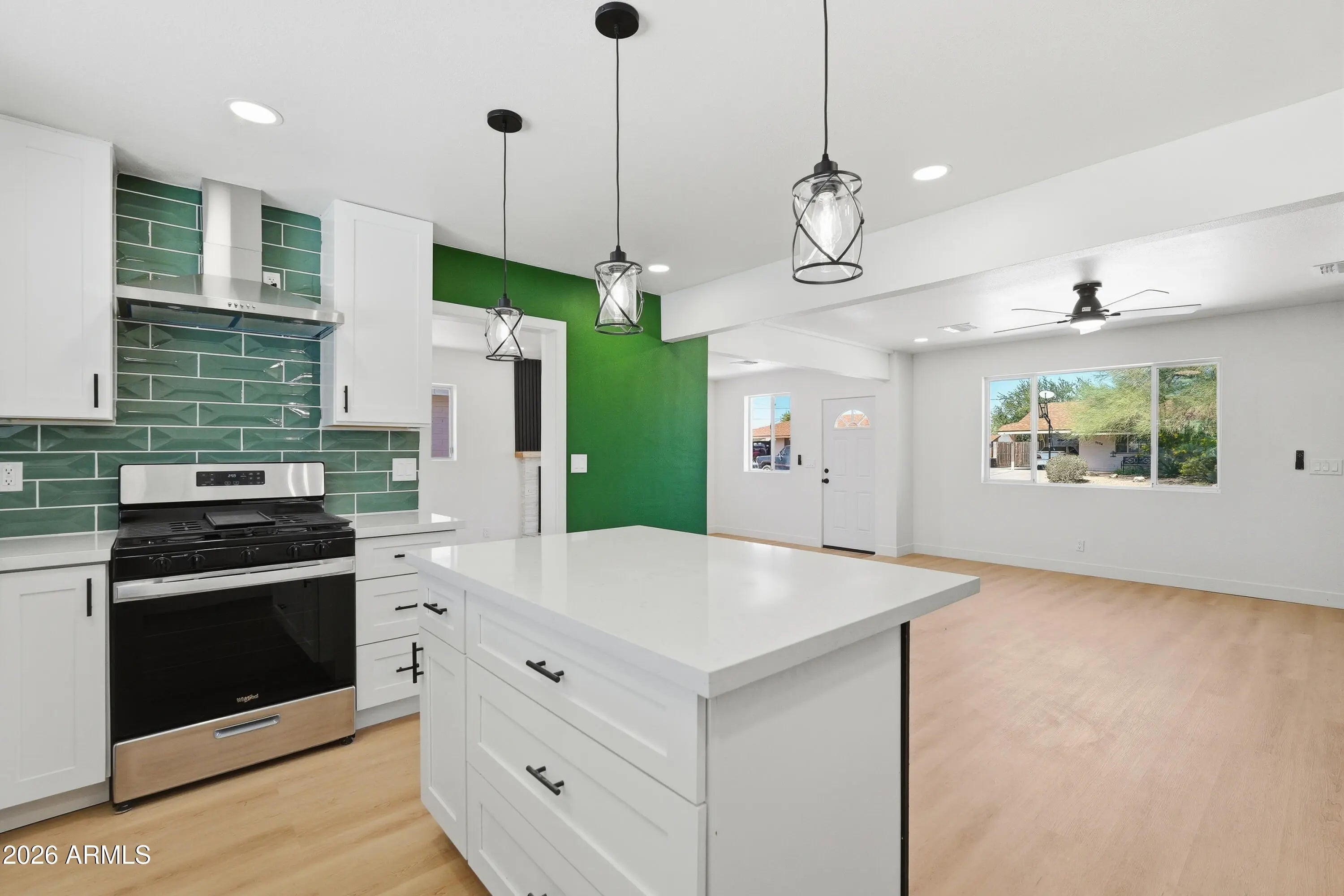 Photo of Listing #6996428