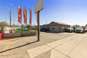 Photo of Listing #6996798