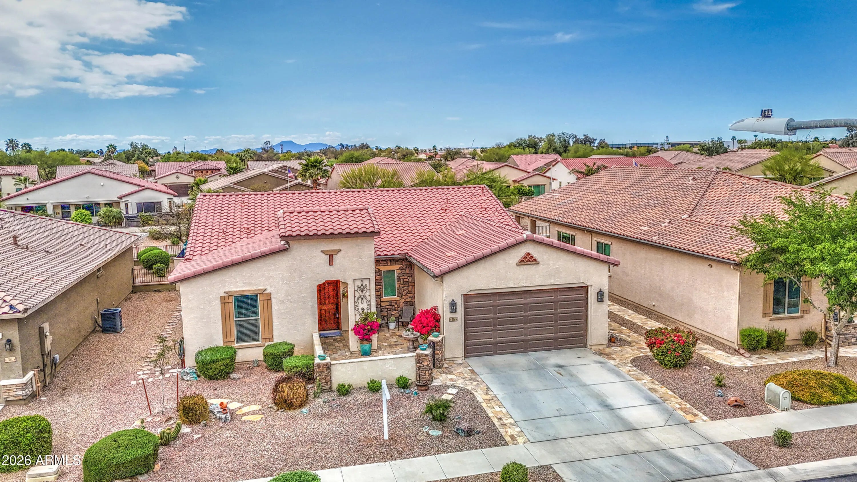 Photo of Listing #6996937