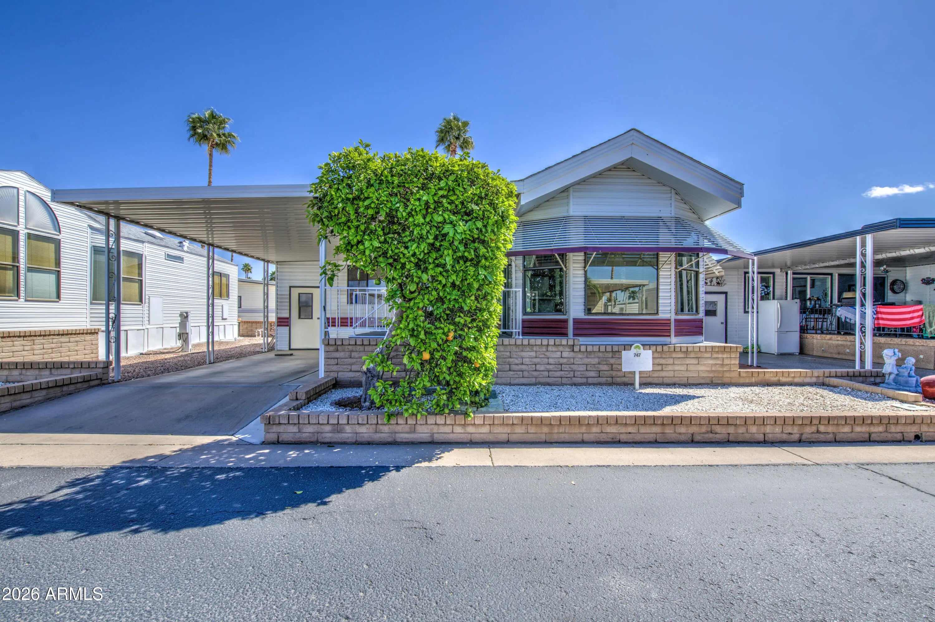 Photo of Listing #6996832