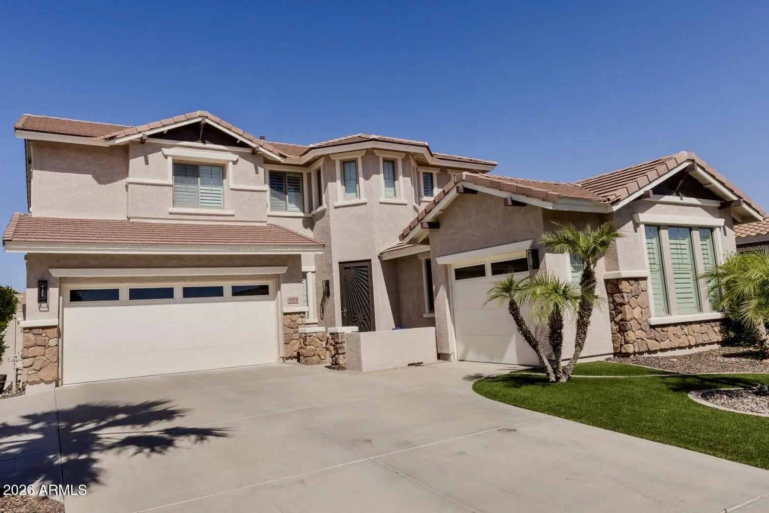 Photo of Listing #6996885