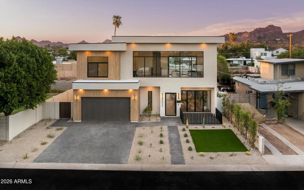 4524 E Devonshire Avenue, Phoenix