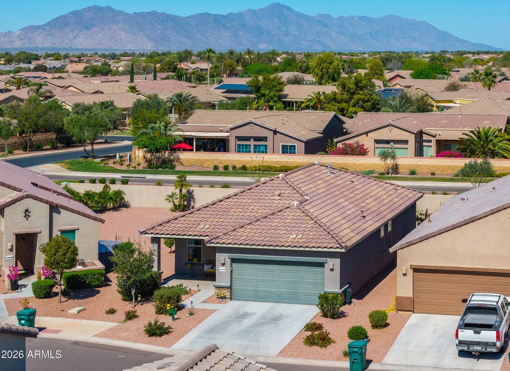 42320 W Morning Glory Way, Maricopa