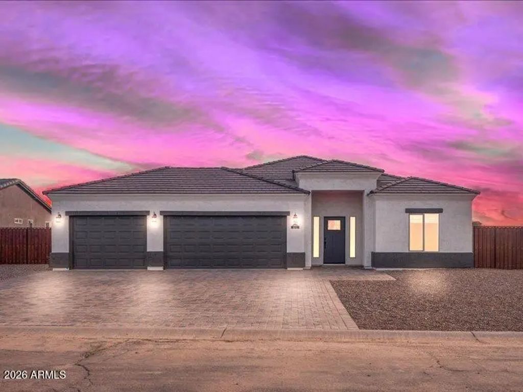 9561 W Kramer Place, Arizona City
