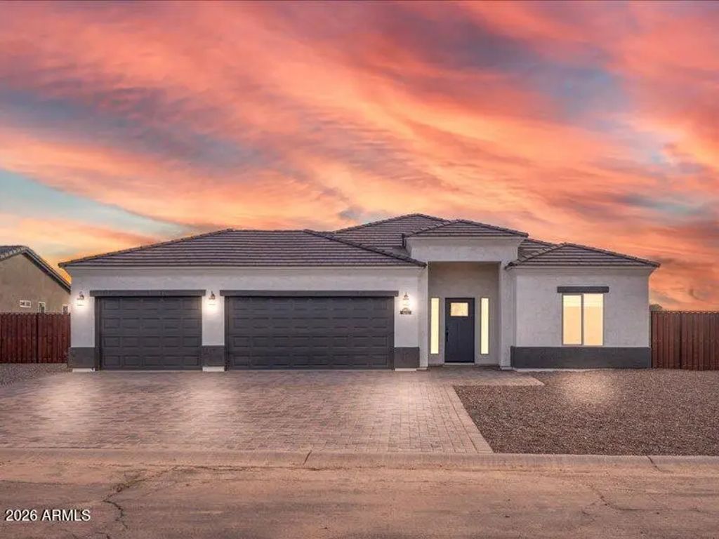 8560 W Mission Hills Drive, Arizona City