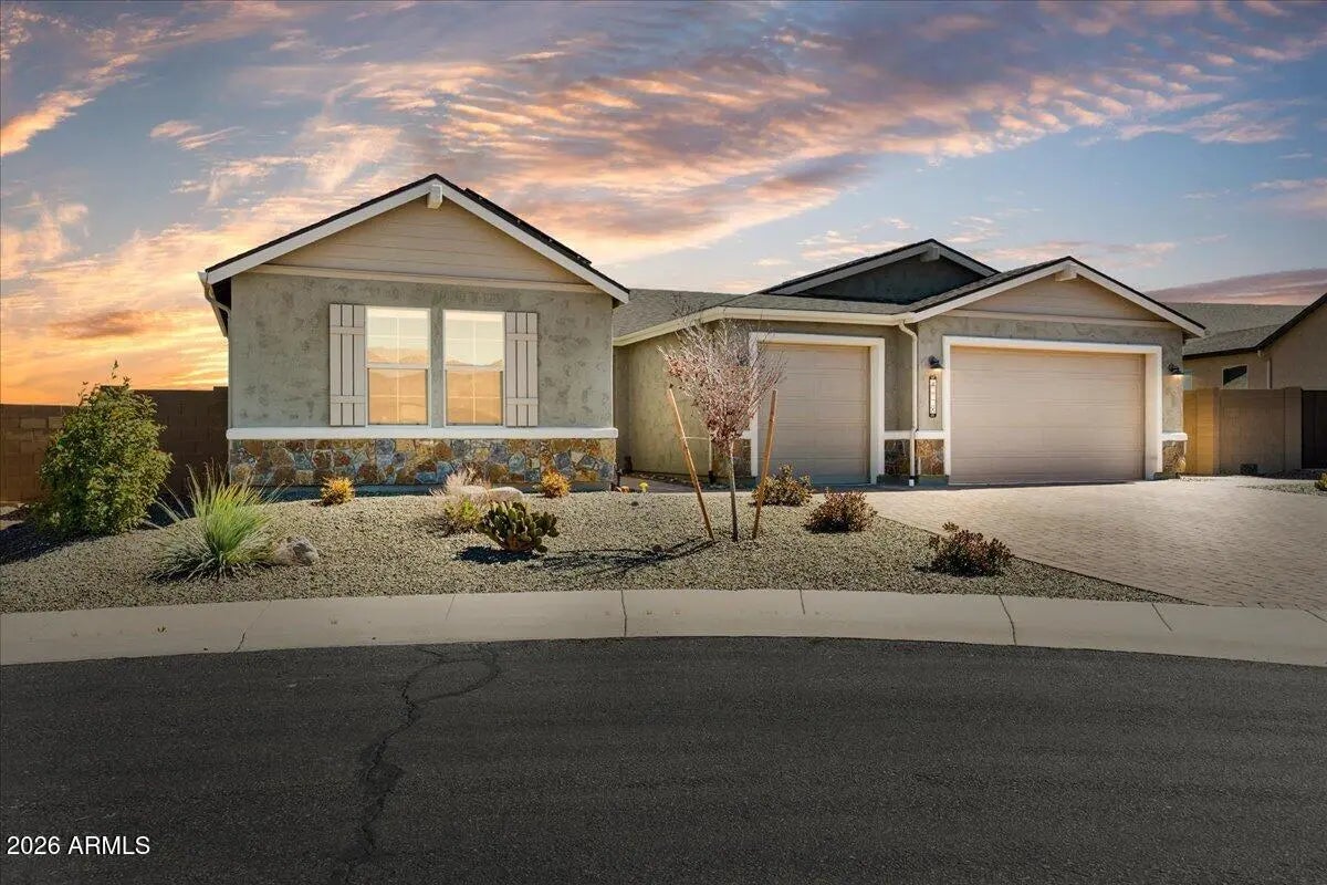 Photo of Listing #6998093