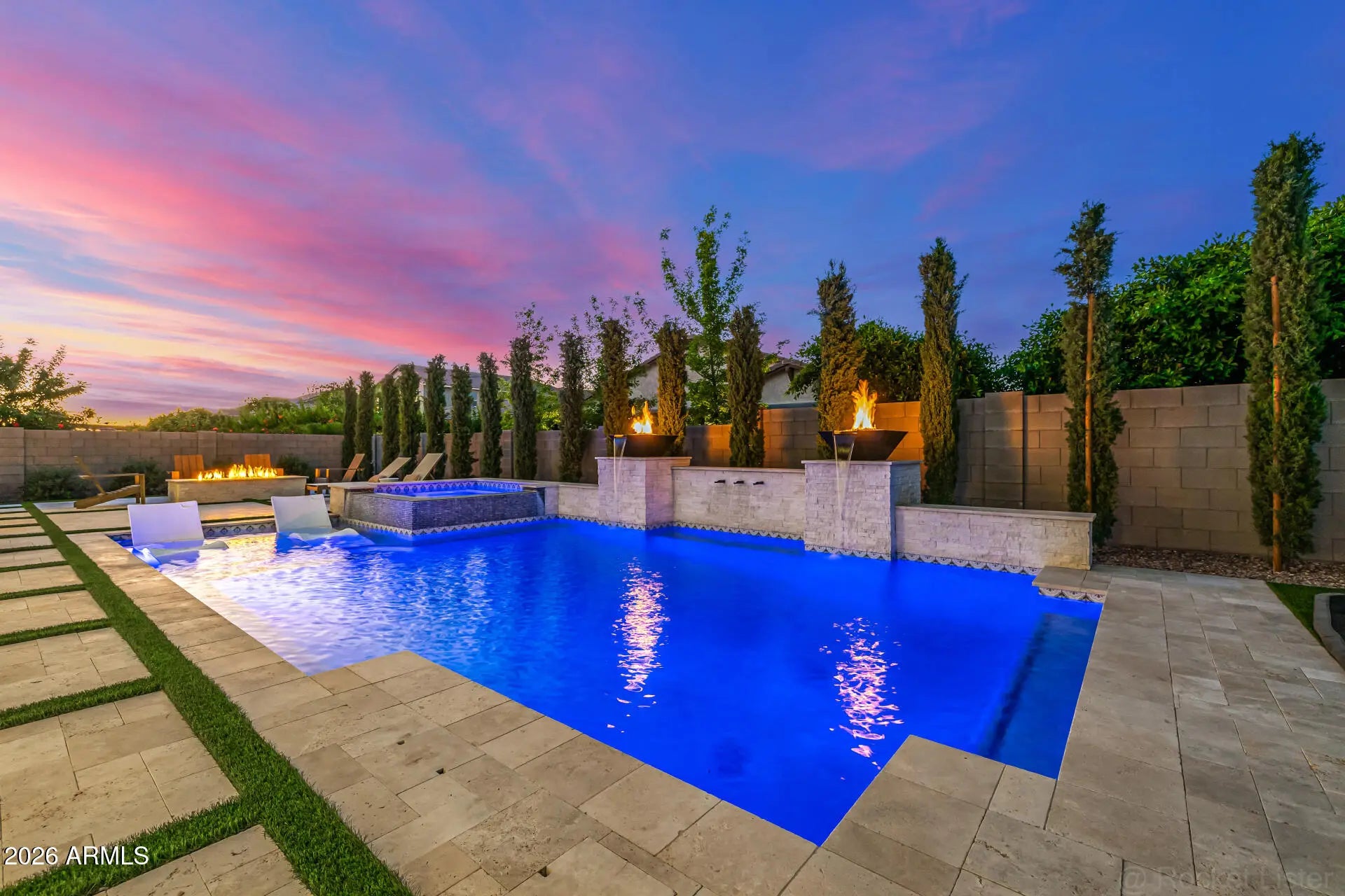 Photo of Listing #7001674