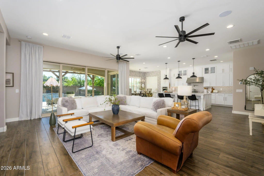 22561 E Sentiero Court, Queen Creek