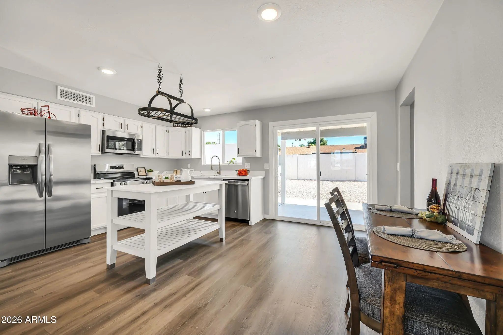 Photo of Listing #6998192