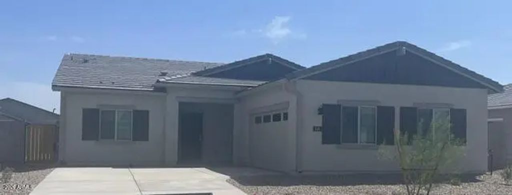 649 W Red Hawk Court, Casa Grande