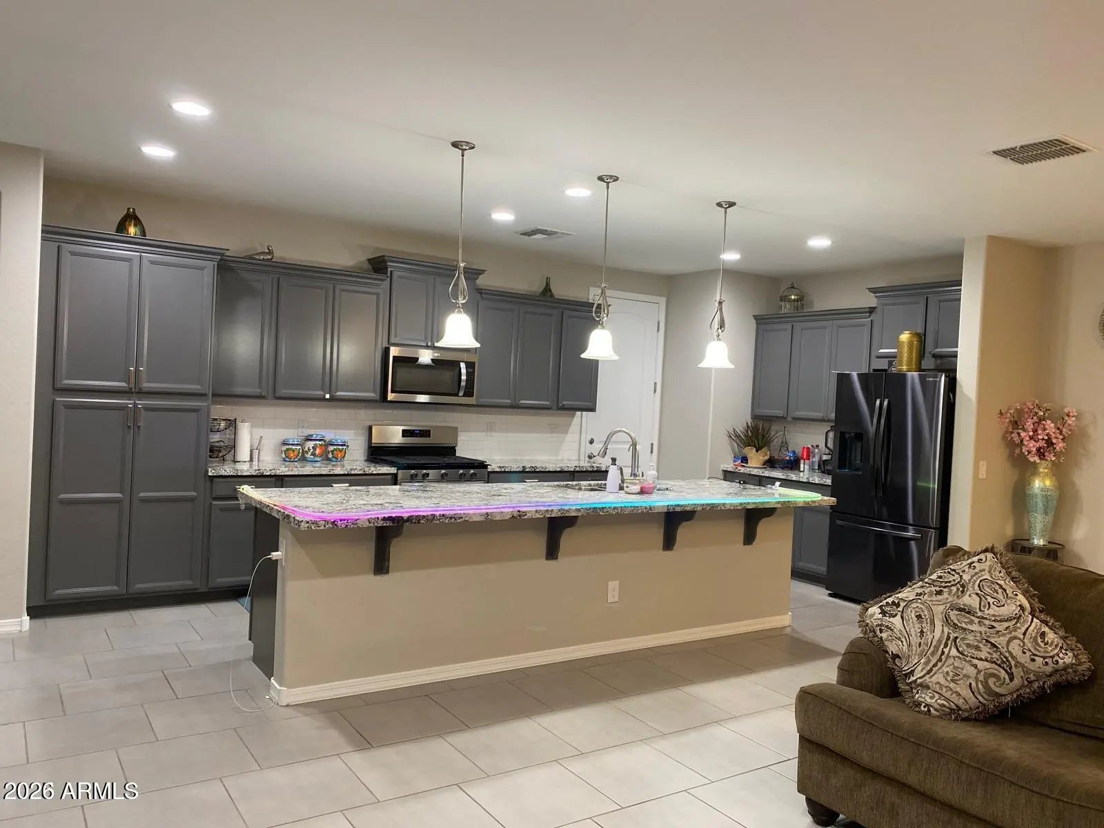 Photo of Listing #6998496