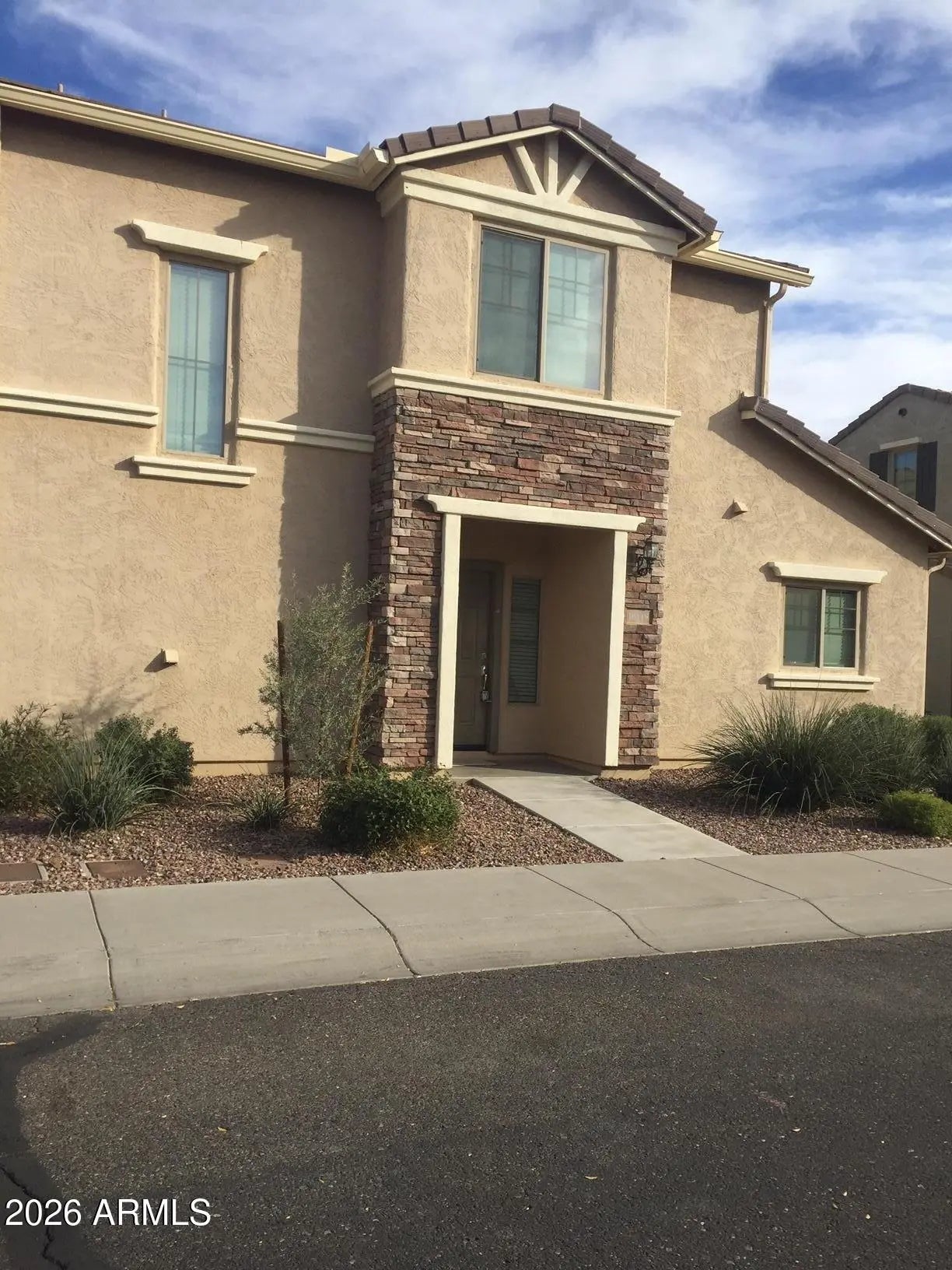 Photo of Listing #6998641