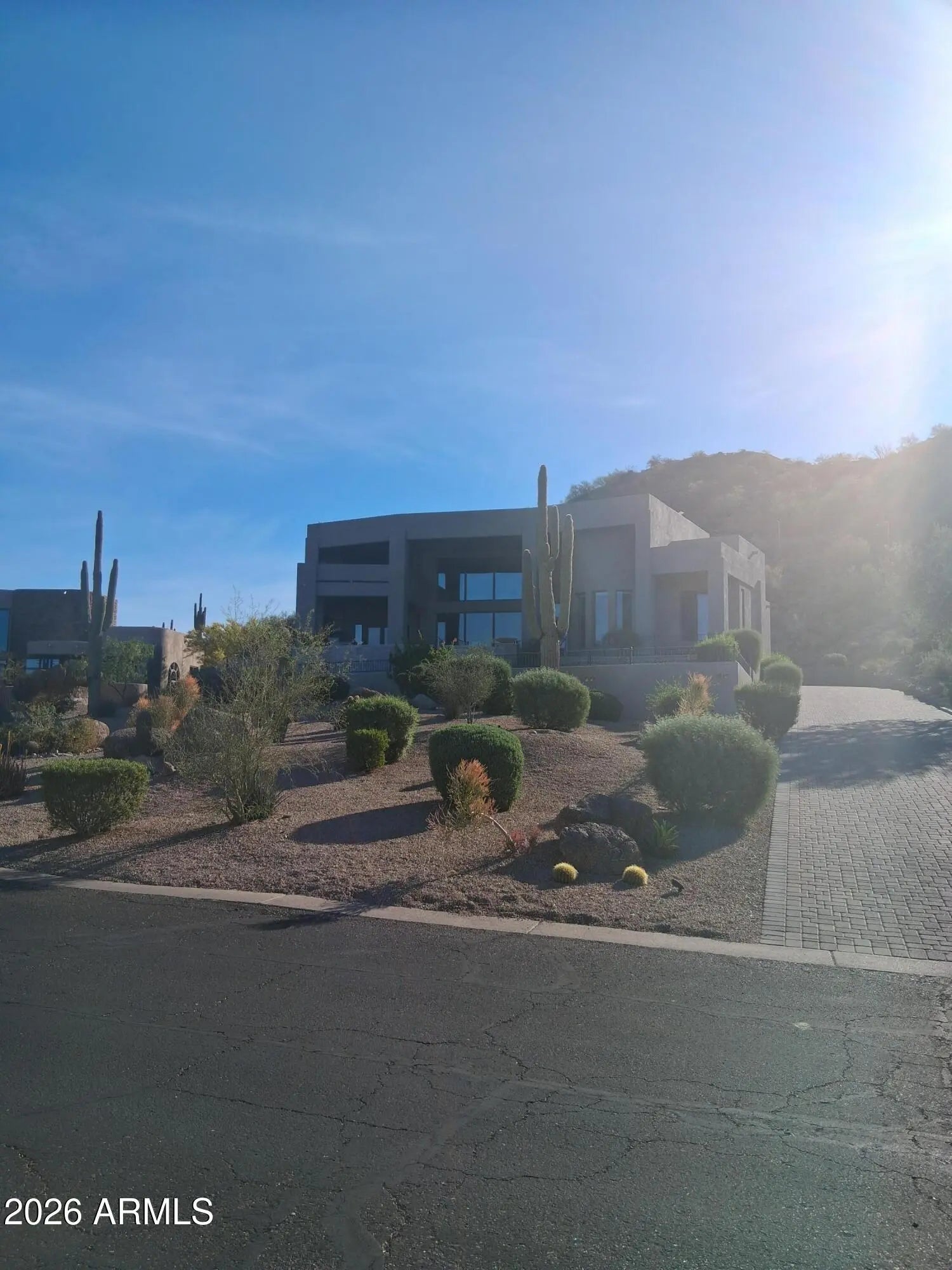 Photo of Listing #6998685