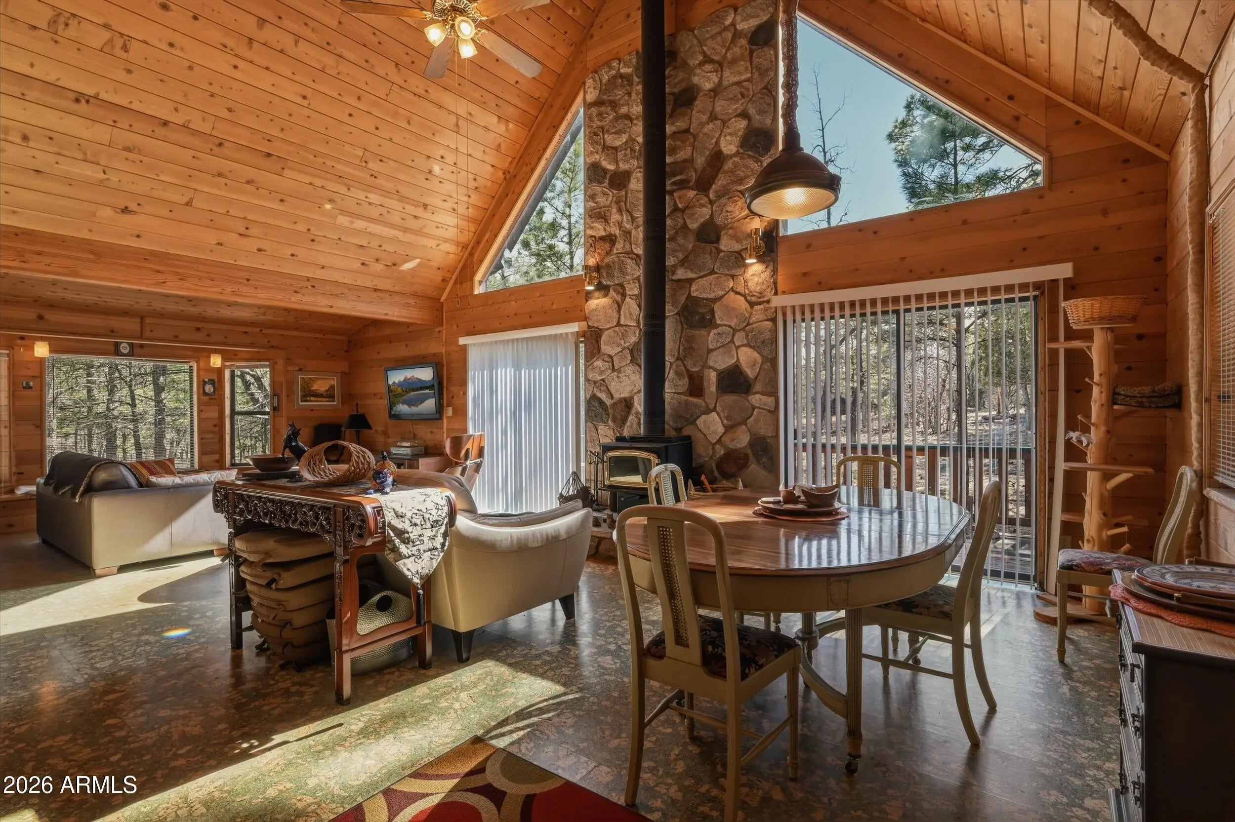 Photo of Listing #6998969