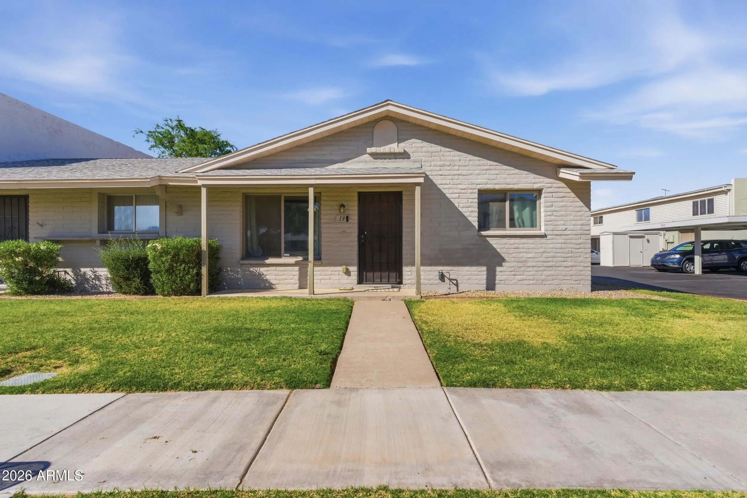 Photo of Listing #6998803