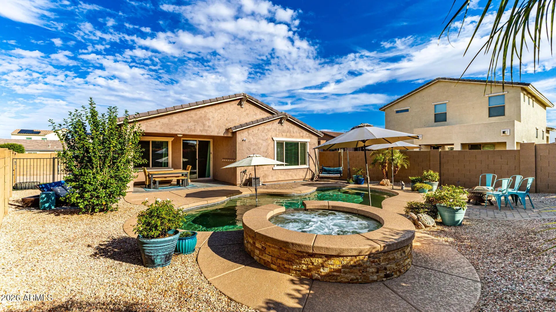 Photo of Listing #6999698