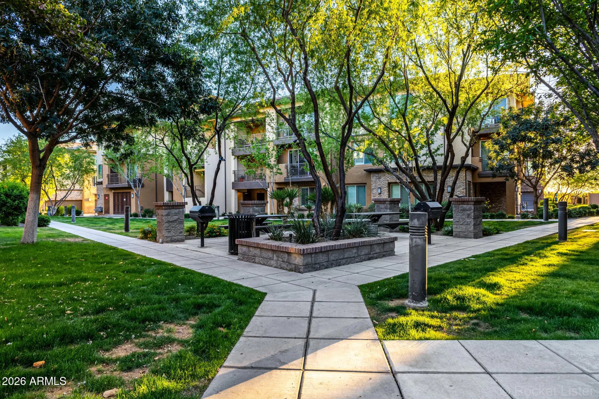 Photo of Listing #7000987