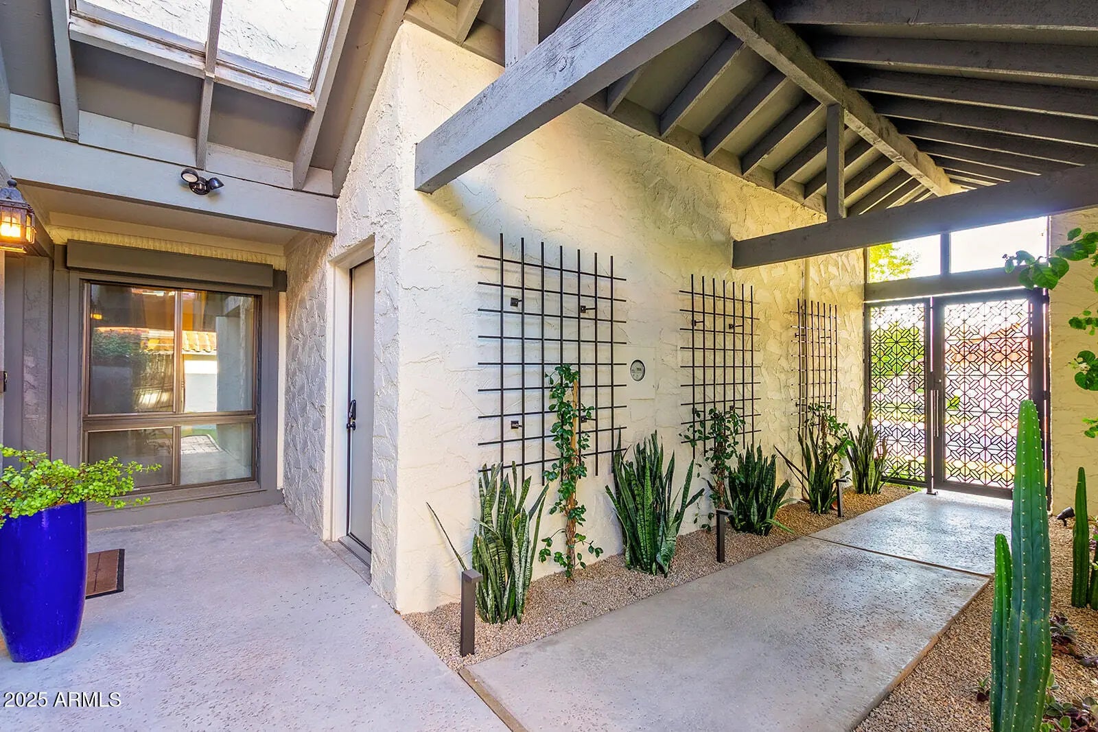 Photo of Listing #6998911