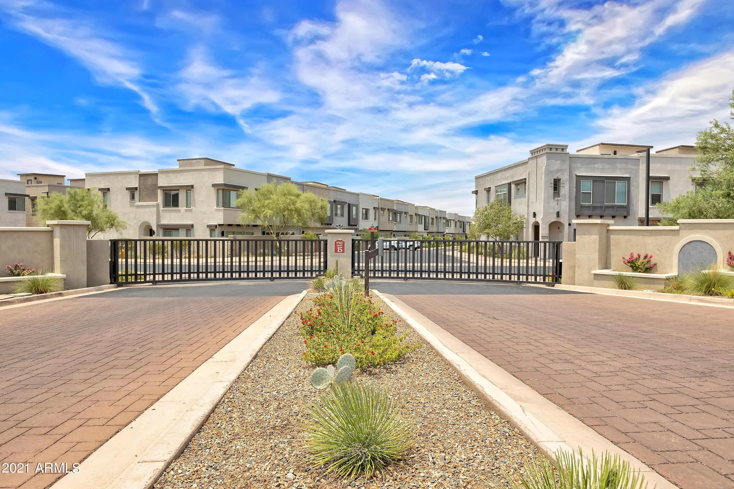 Photo of Listing #6999026