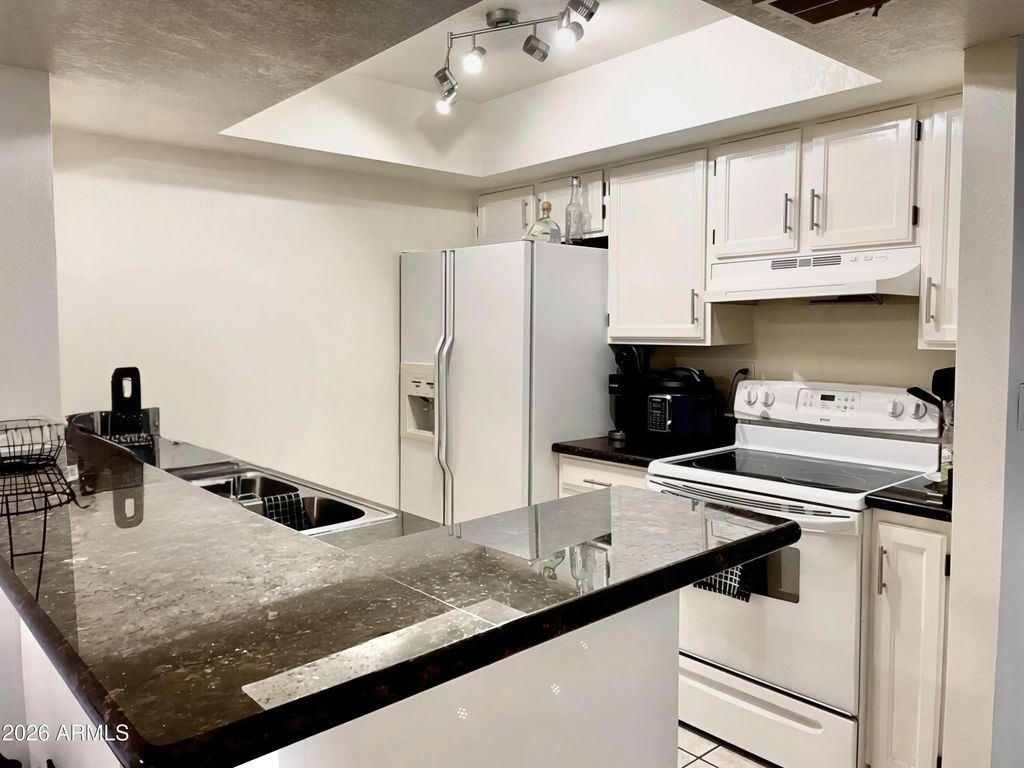 540 N May -- (unit 2069), Mesa