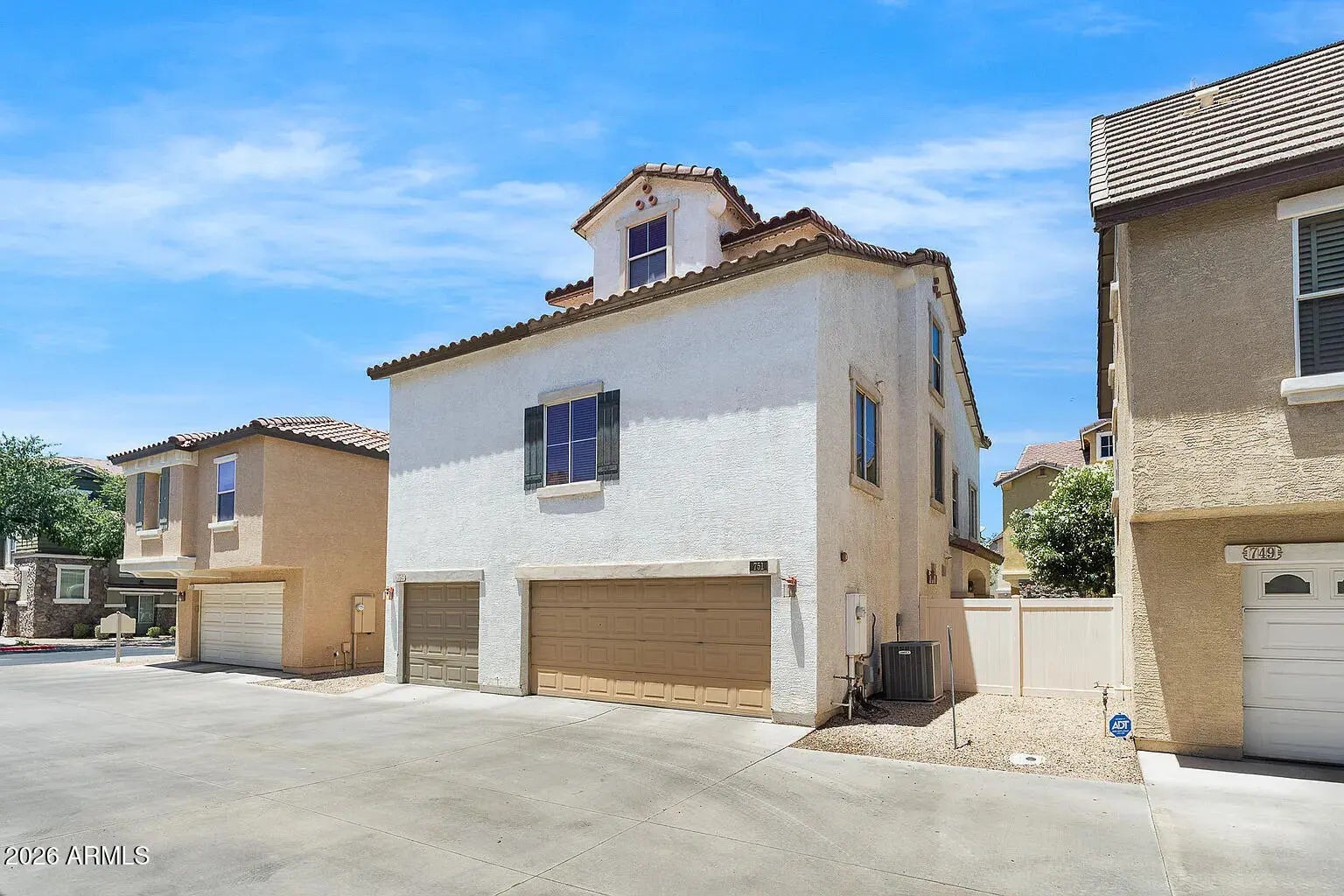 Photo of Listing #6999311