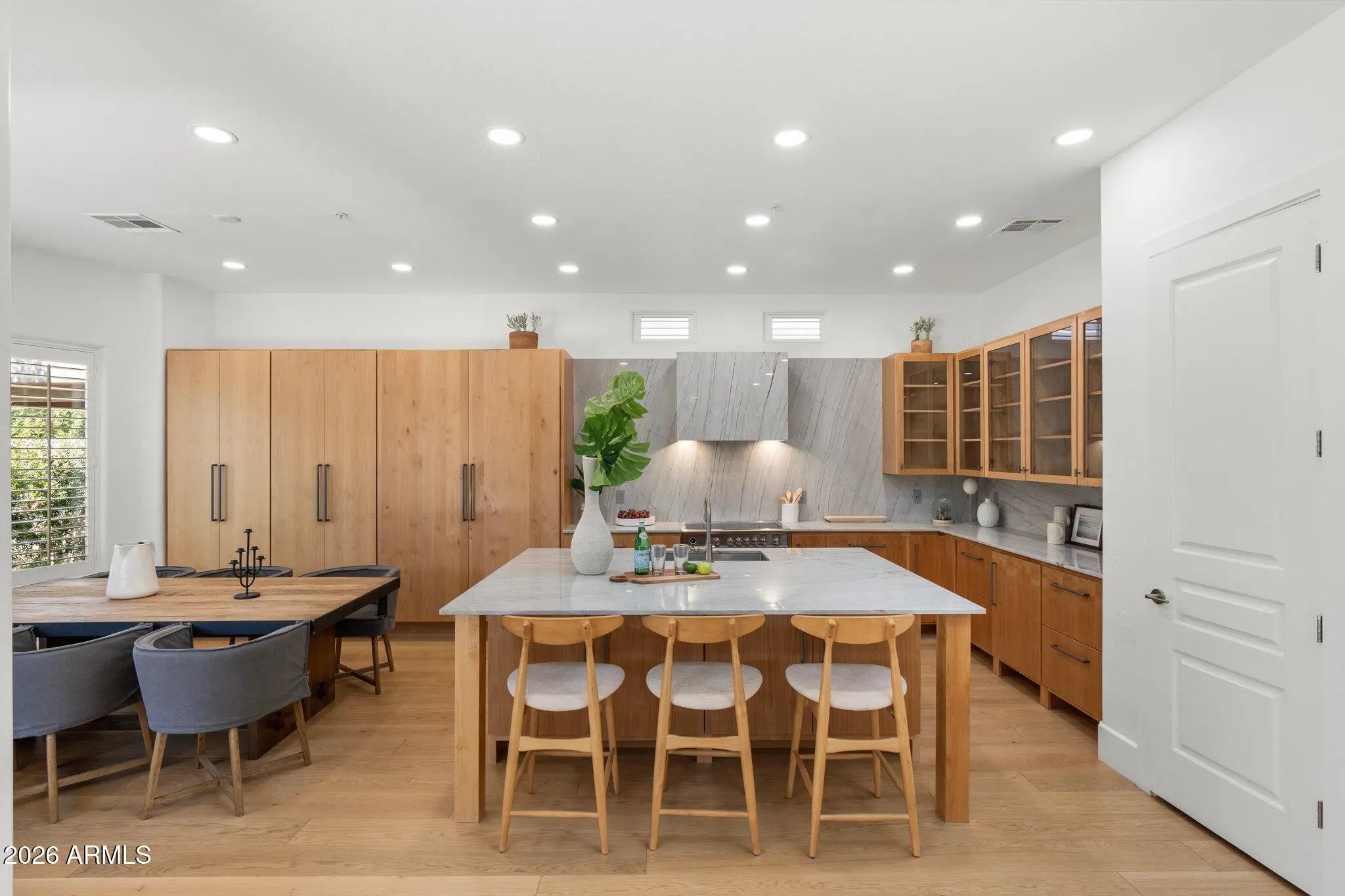 Photo of Listing #6999371