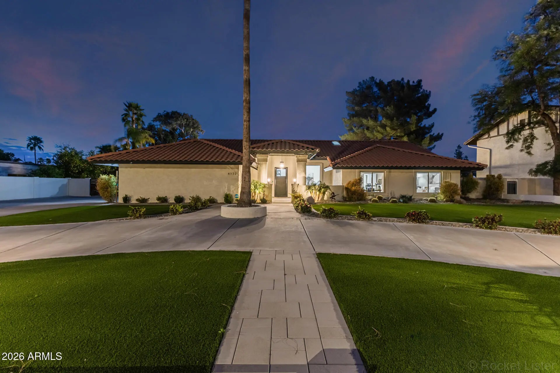 Photo of Listing #7000725