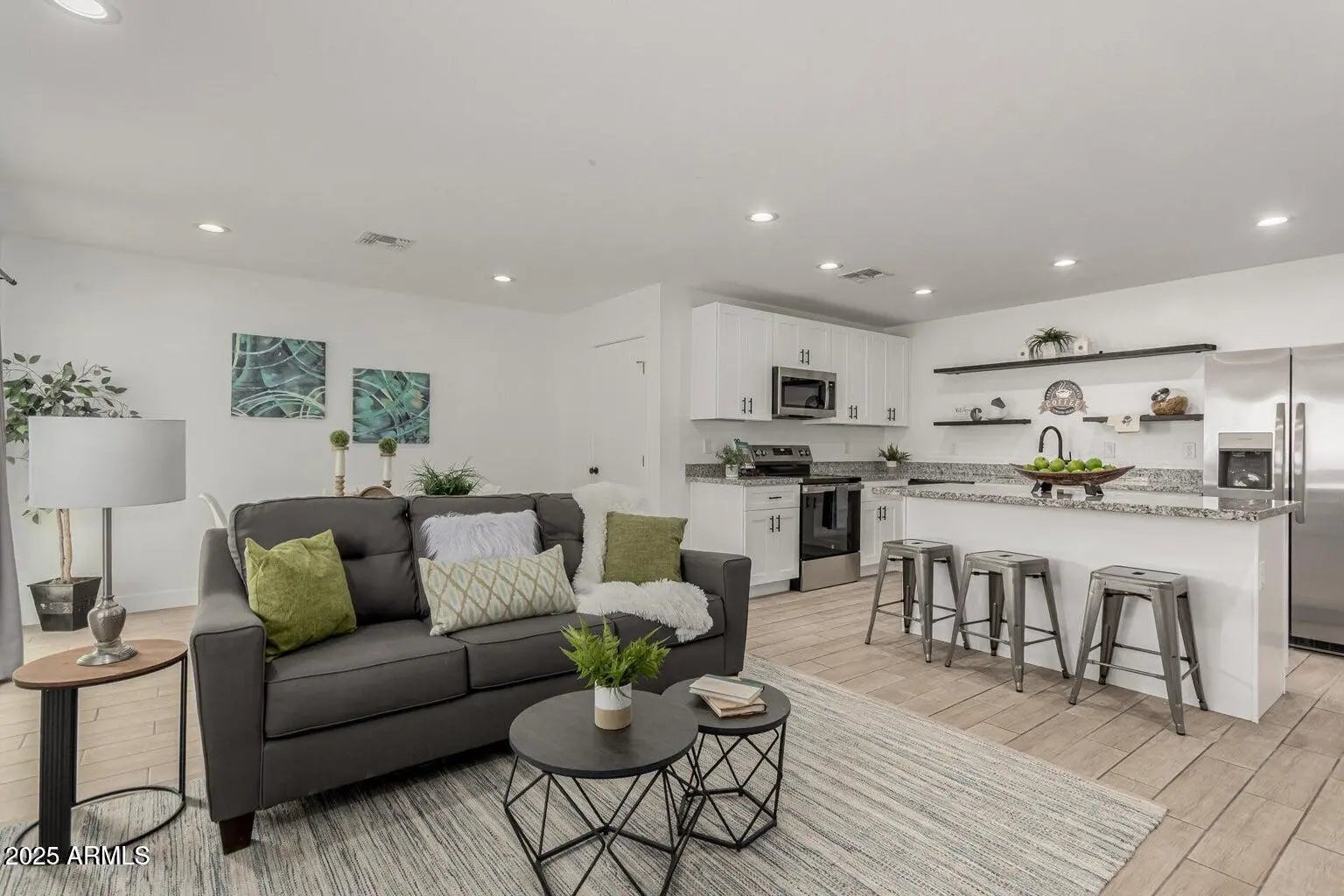 Photo of Listing #6999491